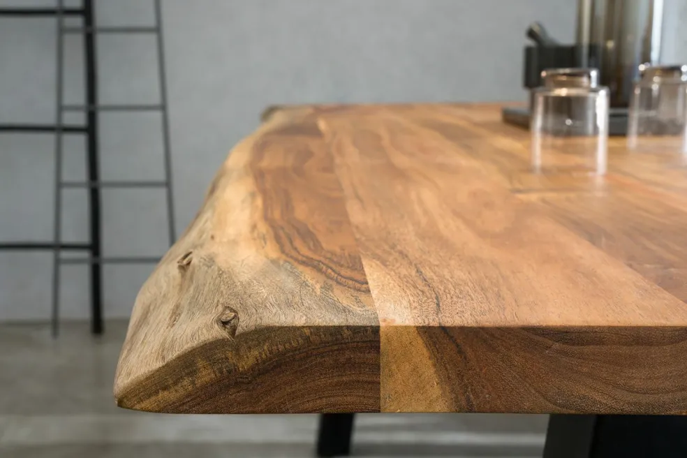 Table à dîner LEMBANG