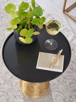 Skyport Tables D'Appoint<Table d’appoint UBON RATCHATHANI
