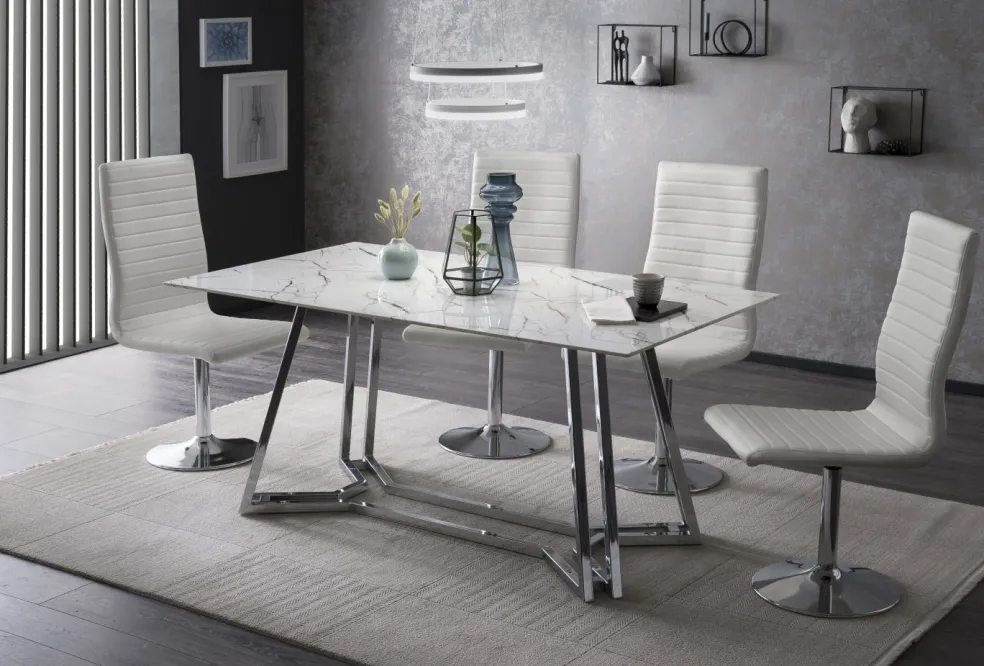 Table de repas PEMALANG